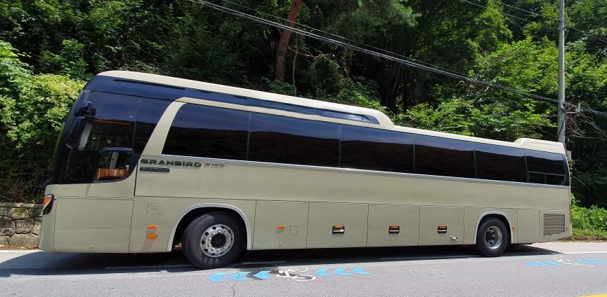 Seoul charter bus rental