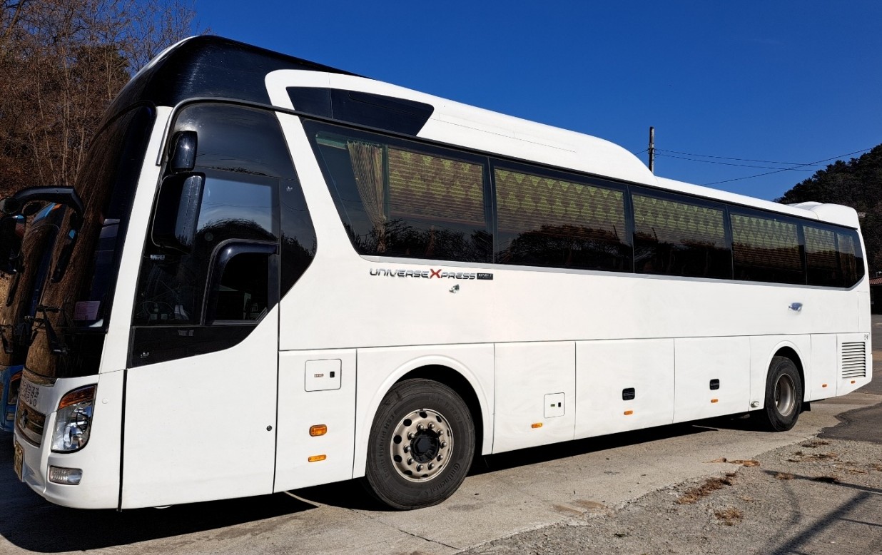 45 passenger charter bus side exterior in Korea