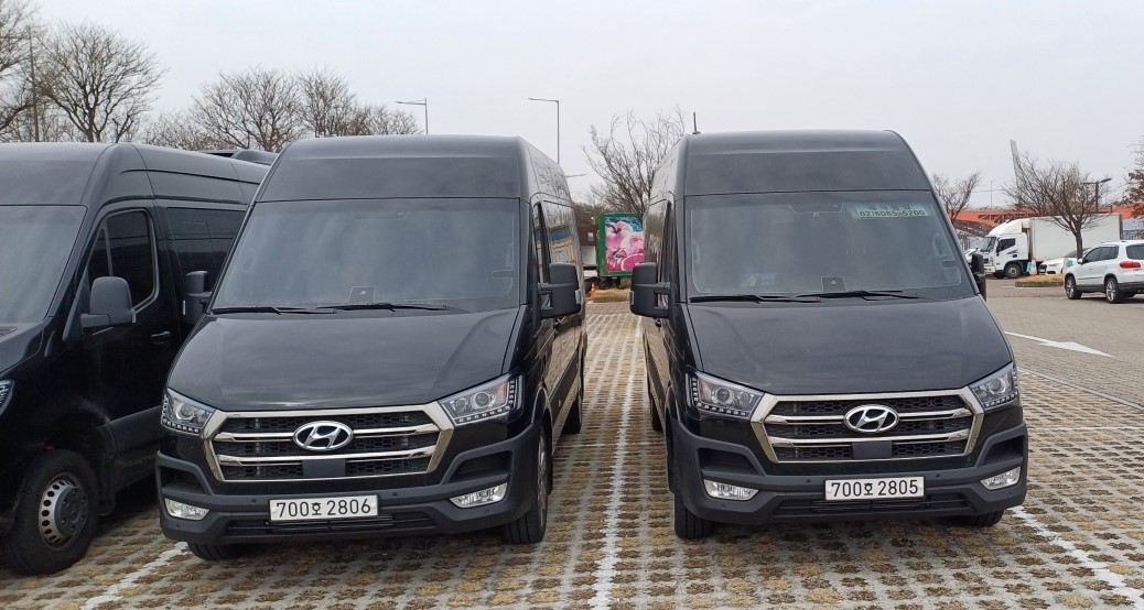 Hyundai Solati private van