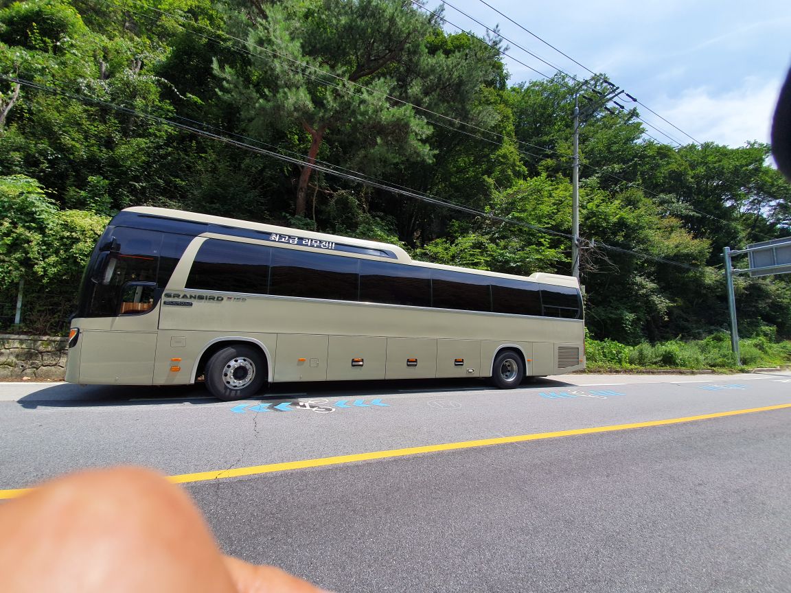 YourBus Korea Vehicle Photo 24
